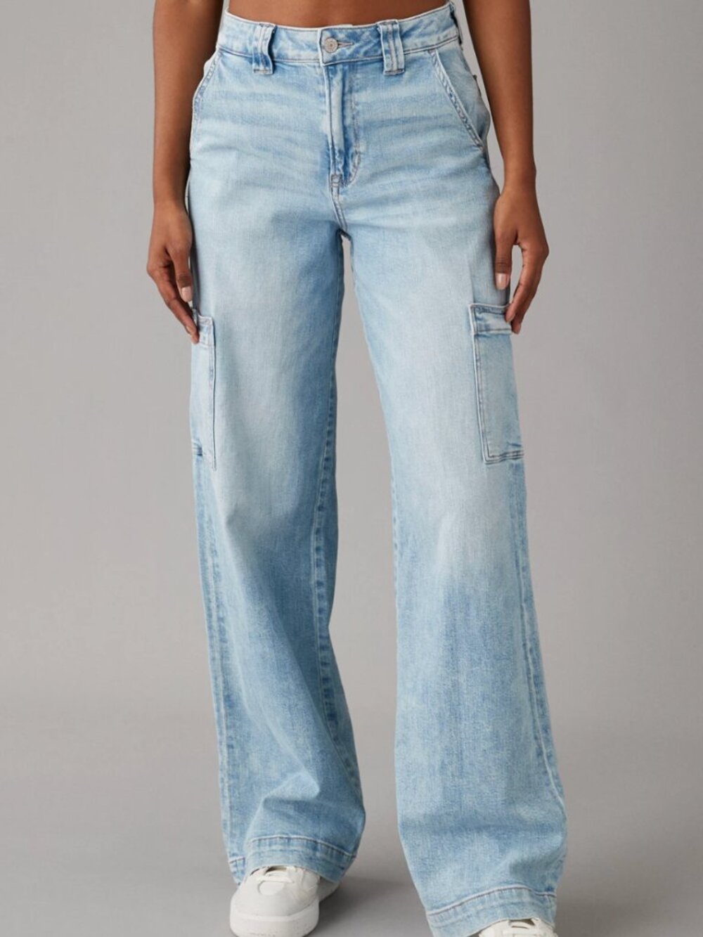 American Eagle Dreamy Drape Stretch Super High-Waisted Cargo Baggy WideLeg Jean